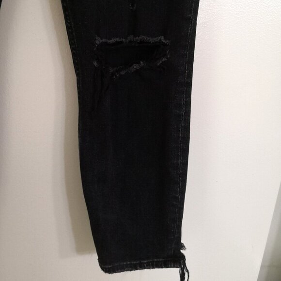 Abercrombie & Fitch Ultra High-Rise Ankle Straight Jeans in Black. Size 28/6R - Picture 5 of 7